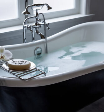 Black and White Bathroom Inspirations