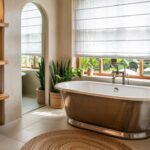 Trendy Warm Neutral Bathroom Décor Ideas